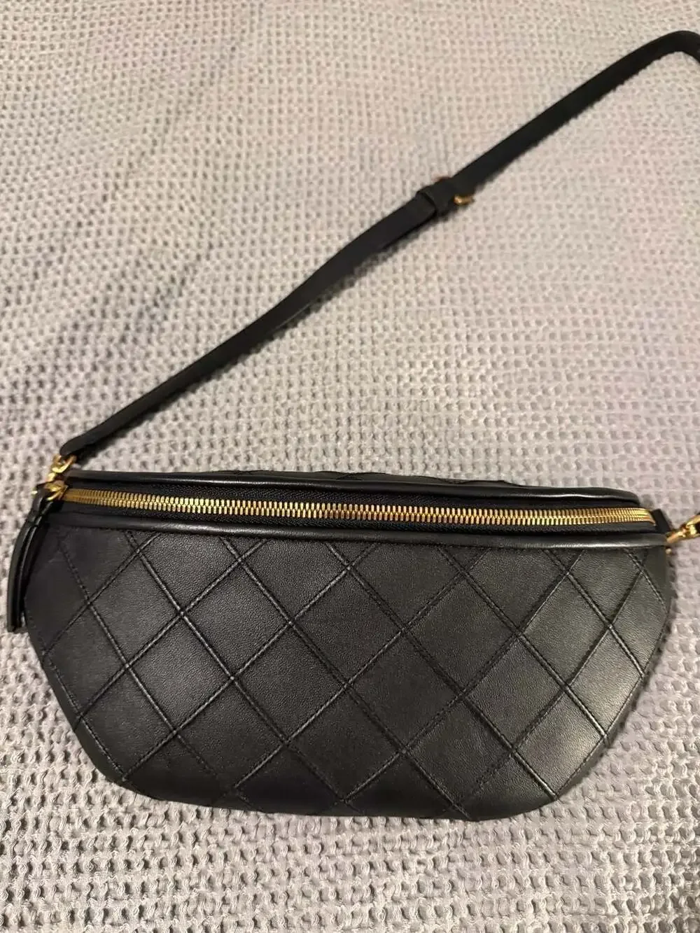 Quince Italian Leather Diamond Quilted Sling Bag Black Belt Bag Crossbody